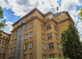 Особистий лікар президента Клінтона безплатно оглядатиме дітей у львівському “Охматдиті”