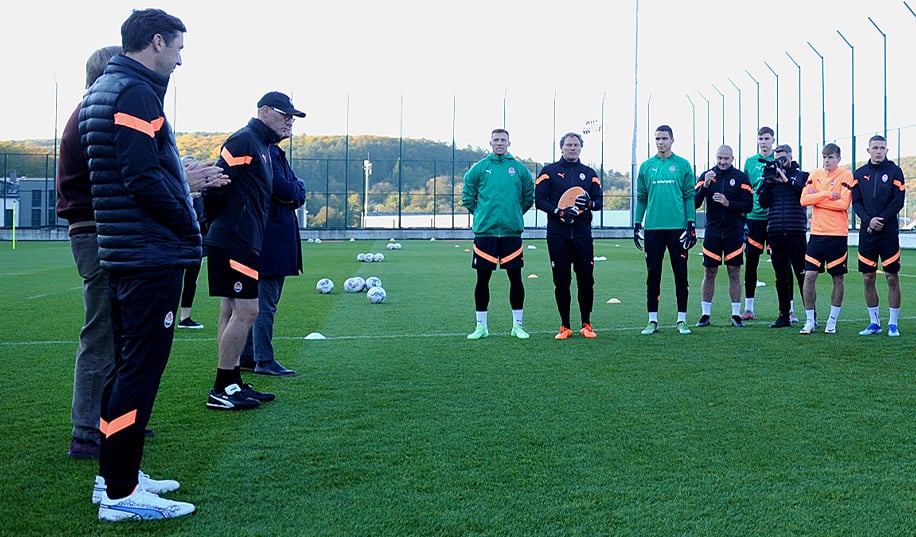 Срна відповів, чи варто його очікувати у Шахтарі без додатка «в. о.»