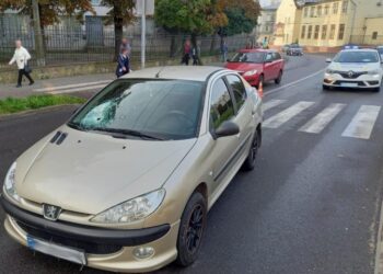 У Львові авто наїхало на пішохідку