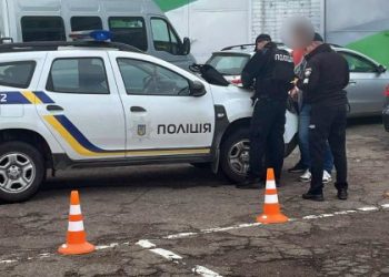 У Львові чоловік намагався дати хабар за успішне складання іспиту з кермування