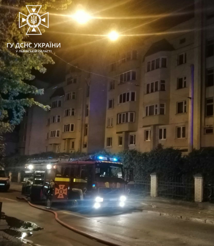 У Львові горіла квартира у житловому будинку — власника госпіталізували У Львові горіла квартира у житловому будинку — власника госпіталізували