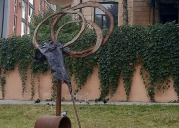У Львові на вулиці Шевченка встановили скульптури українських митців (ФОТО)