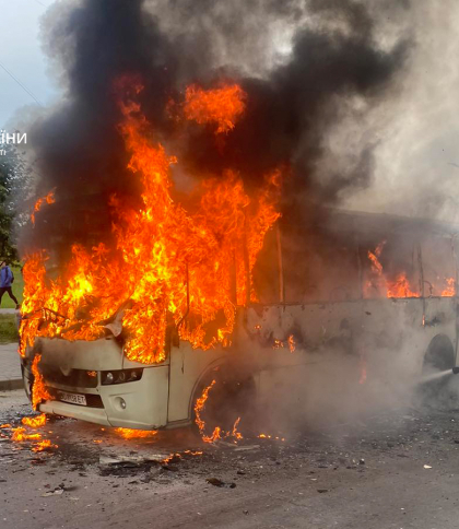 У Львові загорілася маршрутка №19 (ВІДЕО)