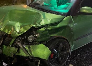 У Львові зіткнулися автомобілі Peugeot та Skoda — травмовані троє людей