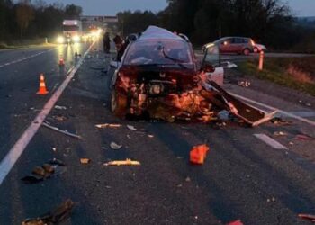 Біля Львова п’яний водій вантажівки спричинив масштабну ДТП, у якій постраждало немовля