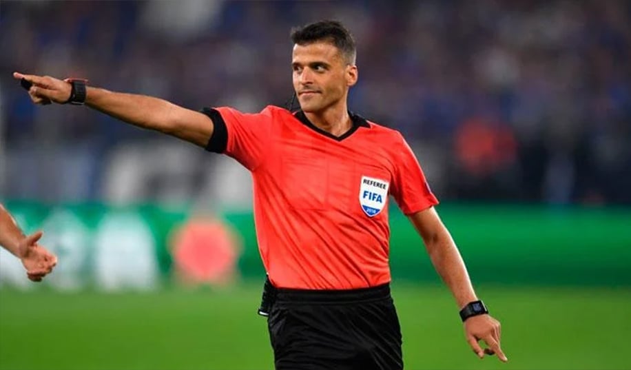 Не допустив трагедії. Арбітр матчу Україна – Італія ухвалив низку спірних рішень