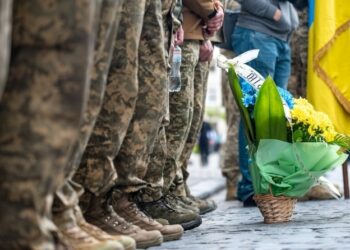 Сьогодні Львівщина прощається з двома захисниками. Що про них відомо