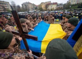 Сьогодні у Львові попрощалися із трьома Героями. Фото