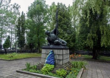 Стало відомо, куди перенесуть скульптури із «Пагорба Слави» у Львові