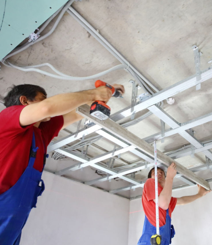 У Франківській адміністрації Львова встановлять навісну стелю за майже мільйон гривень