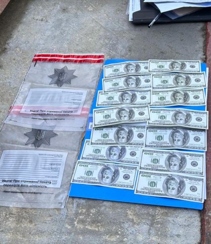 У Львові 43-річний іноземець виготовляв фальшиві пенсійні посвідчення для ухилянтів