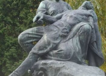 У Львові з Пагорба слави заберуть скульптури радянської доби