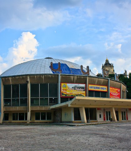 Заступника директора Львівського цирку ув’язнили на 4 роки за розтрату грошей