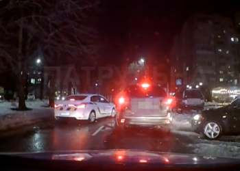 Порушника в Черкасах зупиняли два екіпажі патрульних – Новини Черкасс