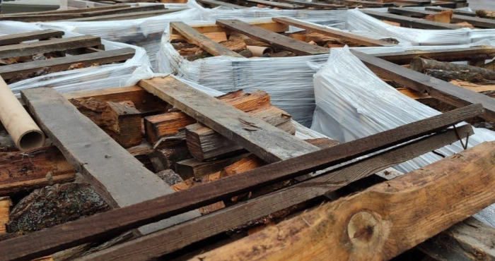 Паливна деревина для мешканців Білозерської громади. Фото: Херсонська ОВА/Telegram.