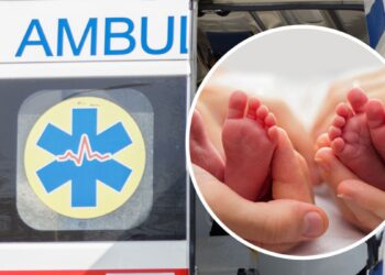 На Днепропетровщине медики «скорой» принимали роды у женщины, которая не знала, что у нее двойня – Дніпро