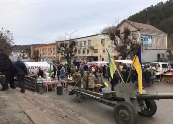На ярмарку у Кременці за пів дня зібрали понад 100 тис. грн