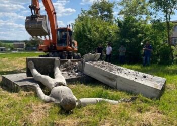 Скільки радянських пам’ятників демонтували на Львівщині та в якій громаді залишилось найбільше