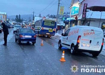 У Кременці збили людину на пішохідному