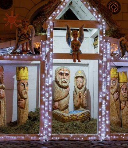 У Львові відкрили різдвяну шопку