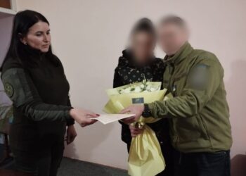 У Збаразькій колонії одружилися військовий та ув’язнена
