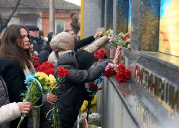 В Уманській тергромаді відкрили меморіальний комплекс «Герої України славою повиті» — Новости Черкасс