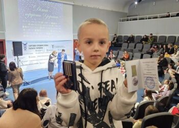 Відзнаку Нацпремії отримав 6-річний волонтер із Черкащини Матвій Брус — Новости Черкасс