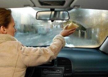 6 корисних способів, як впоратися із запотівання вікон у машині | АВТО НОВИНИ |