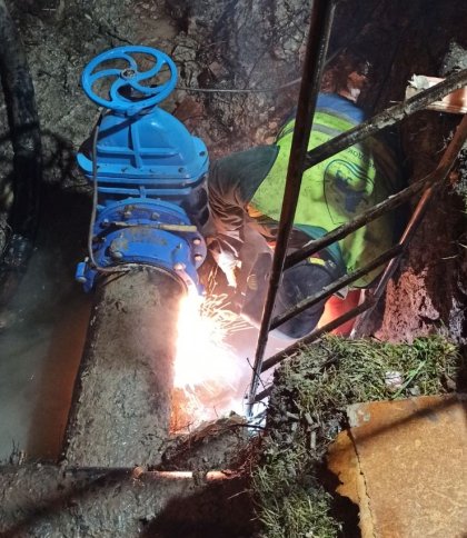 Через ремонт водопроводу мешканці одного із мікрорайонів Львова залишилися без води