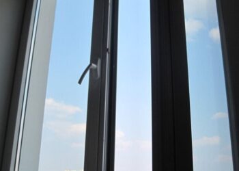 Чоловік випав з 9 поверху балкона у Тернополі у новорічну ніч