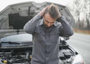 Як завести машину, якщо сів акумулятор | АВТО НОВИНИ |