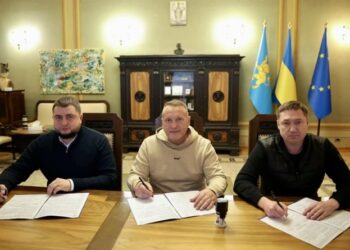 ЛОР і ЛОВА розірвали меморандум про співпрацю з благодійним фондом скандального підприємця Гринкевича