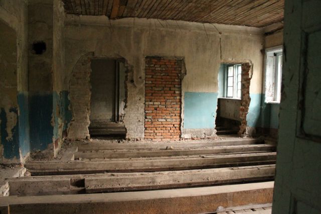 Мисливський замок графа Шувалова в Тальному – знана окраса Черкащини. На відміну від багатьох середньовічних замків, відомих в Україні, ця будівля має зовсім інакшу, затишну атмосферу. Попри історичні перипетії, багато в чому будівля зберегла свій оригінальний вигляд. Але всередині тут все кепсько… Мисливський замок графа Шувалова в Тальному – знана окраса Черкащини. На відміну від багатьох середньовічних замків, відомих в Україні, ця будівля має зовсім інакшу, затишну атмосферу. Попри історичні перипетії, багато в чому будівля зберегла свій оригінальний вигляд. Але всередині тут все кепсько…