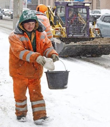 Міська бюджетна комісія пропонує комунальникам витрачати менше грошей на піскосуміш