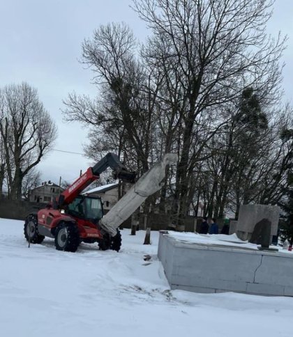 На Червоноградщині демонтували останній пам’ятник радянського періоду
