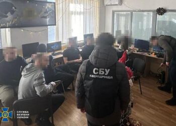 На Дніпропетровщині злочинна організація виманювала гроші у родичів полонених воїнів ЗСУ |  Дніпро