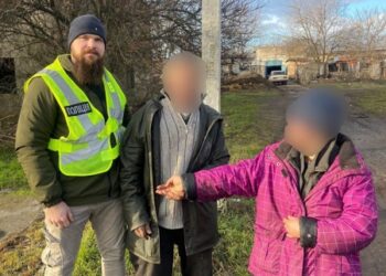 На Нікопольщині розшукали чоловіка, який цілу ніч блукав на холоді |  Дніпро