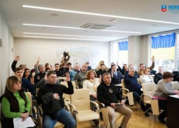 На позачерговій сесії міськради розглянули два питання — Новости Черкасс