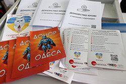 Одеські волонтери та медики продовжують роботу з популяризації донорства крові та здорового способу життя в молодіжному середовищі