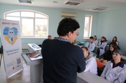 Одеські волонтери та медики продовжують роботу з популяризації донорства крові та здорового способу життя в молодіжному середовищі