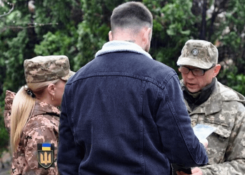 Омбудсмен рассказал, имеют ли право представители ТЦК задерживать людей и проверять документы – Дніпро