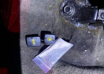 Патрульні виявили, ймовірно, наркотики у водія, позбавленого права керування — Новости Черкасс