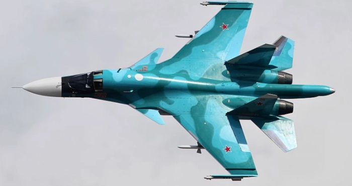 Літак СУ 34. Фото ілюстративне