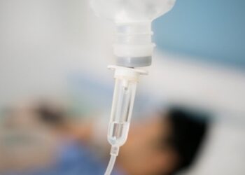 Після вживання м’ясної консерви до львівської лікарні госпіталізували батька і доньку