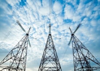 Споживання електроенергії різко зросло. Українців просять економити