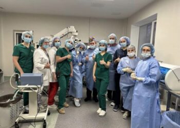 Тернопільські офтальмологи вперше трансплантували рогівку ока | Терміново новини Тернополя