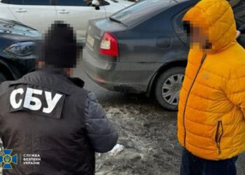 У Києві затримали полковника ЗСУ та львівського підприємця, які розкрадали бюджетні кошти