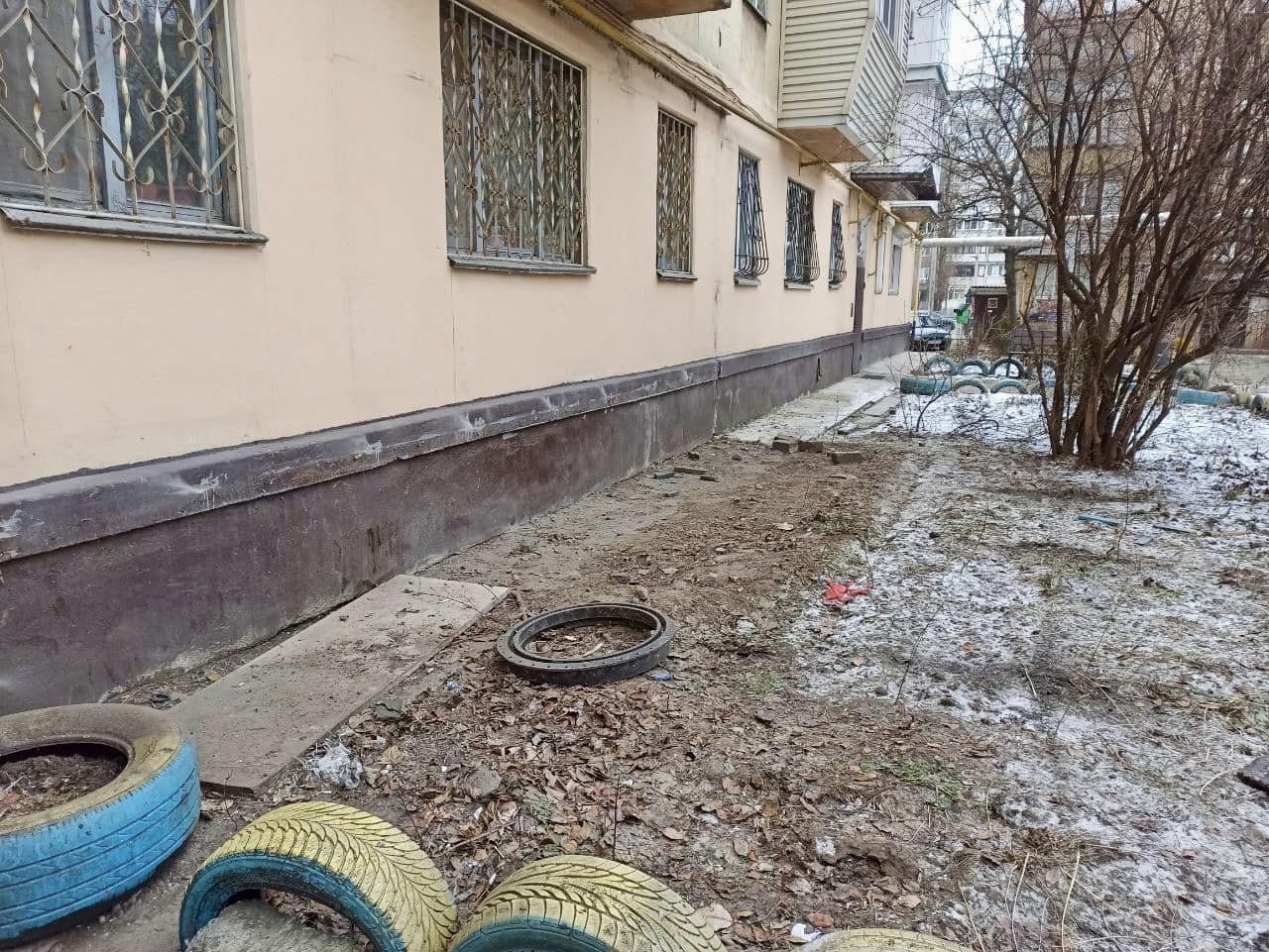 Новости Днепра про В Днепре к многоэтажке пристраивали трехкомнатный царь-балкон (ФОТО)