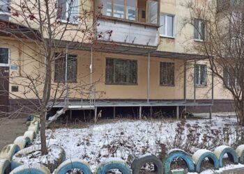 В Днепре к многоэтажке пристраивали трехкомнатный царь-балкон (ФОТО) – Дніпро