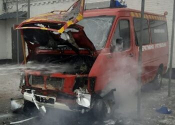 В Днепре обломки сбитой ракеты упали на территорию предприятия: детали от ОВА – Дніпро